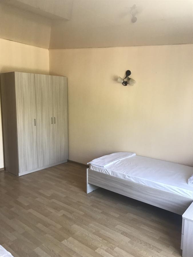 Гостиница Альянс Karaganda Luaran gambar